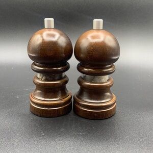 Set of Brown Wood Salt & Pepper Mills Acrylic Clear Middle Brush Silver Knobs